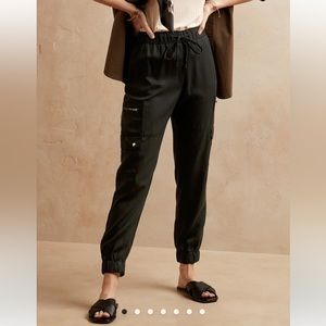 Tencel Cargo Joggers